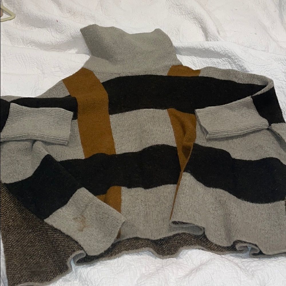 Oversize turtleneck KNIT sweater size M